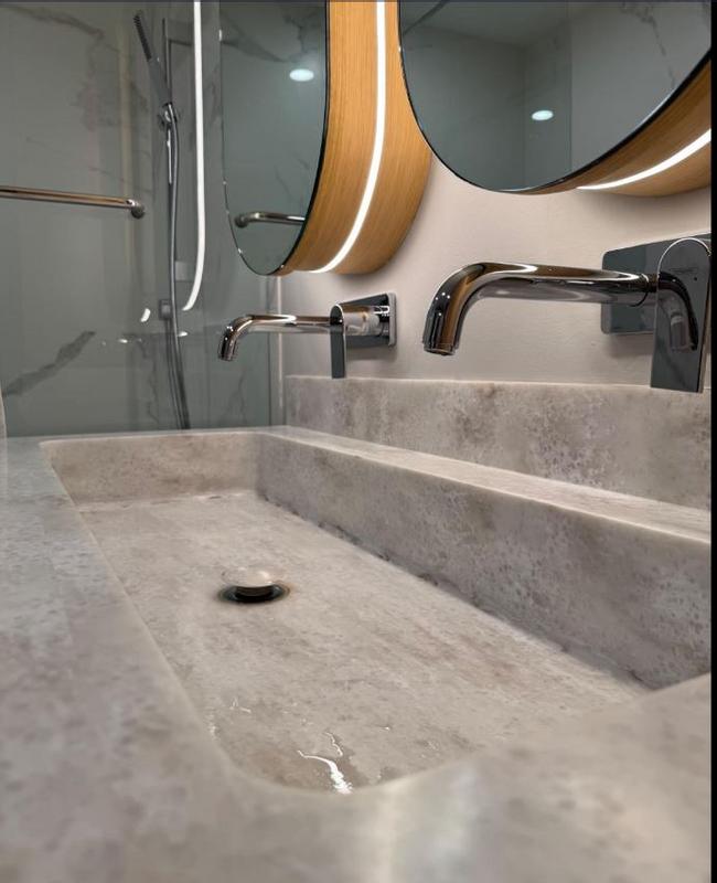 2 Bedroom Property for Sale in Sea Point Western Cape